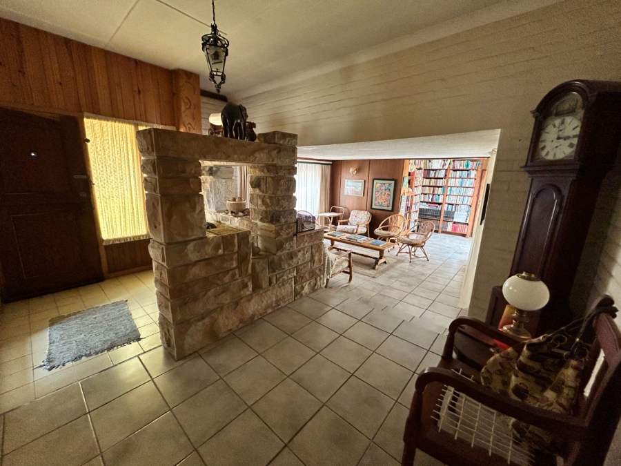 4 Bedroom Property for Sale in Hospitaalheuwel Free State